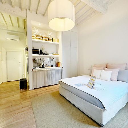 Boutique Room - Centro Storico 20 Min Da Firenze 恩波利 外观 照片