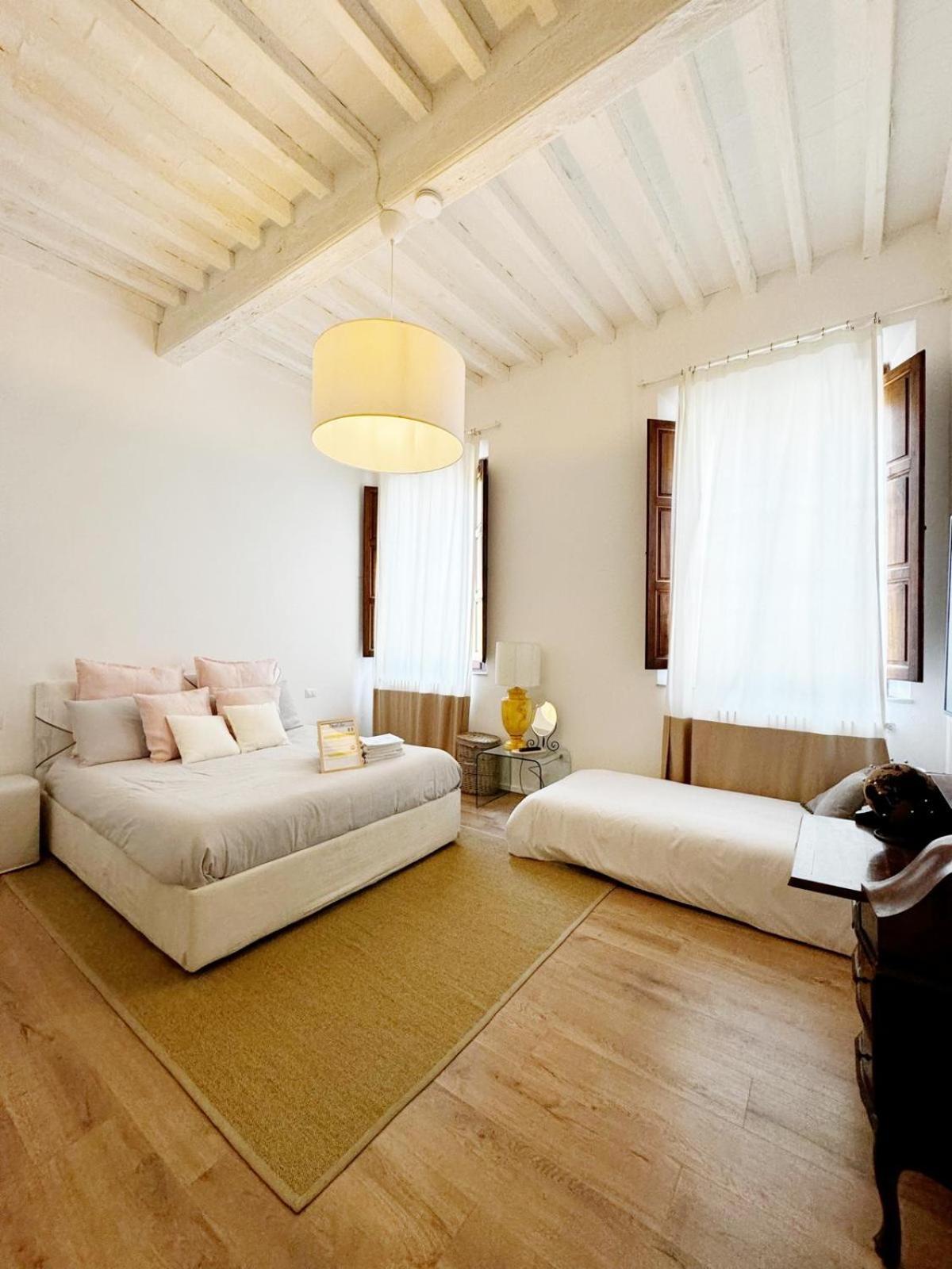 Boutique Room - Centro Storico 20 Min Da Firenze 恩波利 外观 照片