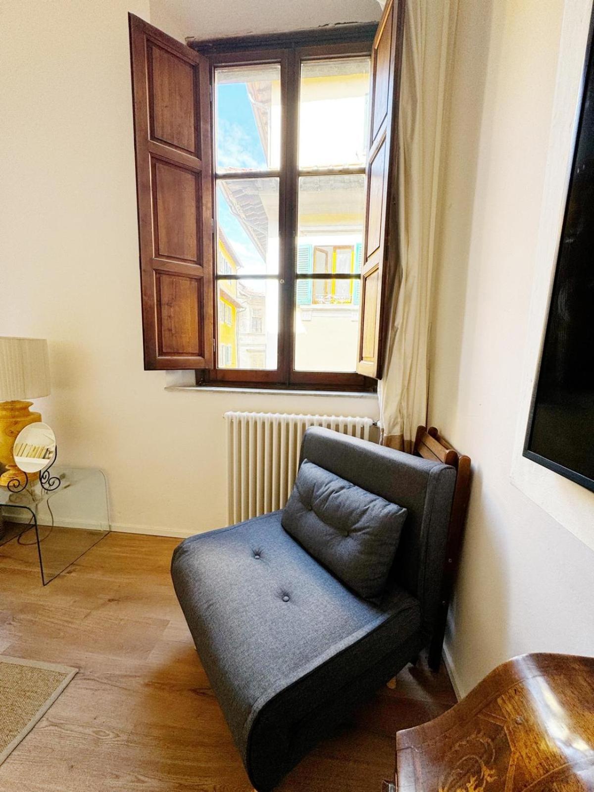Boutique Room - Centro Storico 20 Min Da Firenze 恩波利 外观 照片