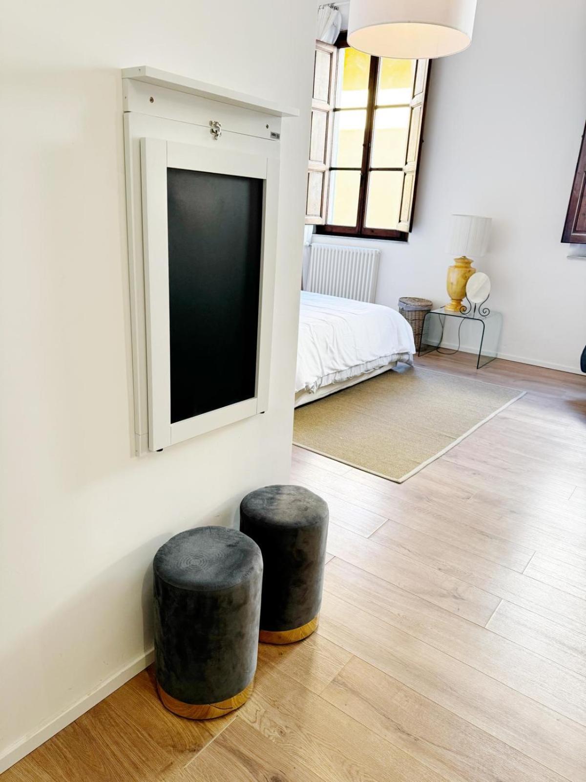 Boutique Room - Centro Storico 20 Min Da Firenze 恩波利 外观 照片