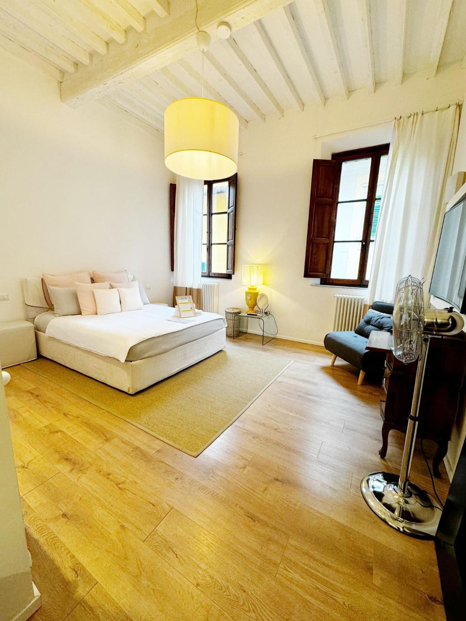 Boutique Room - Centro Storico 20 Min Da Firenze 恩波利 外观 照片
