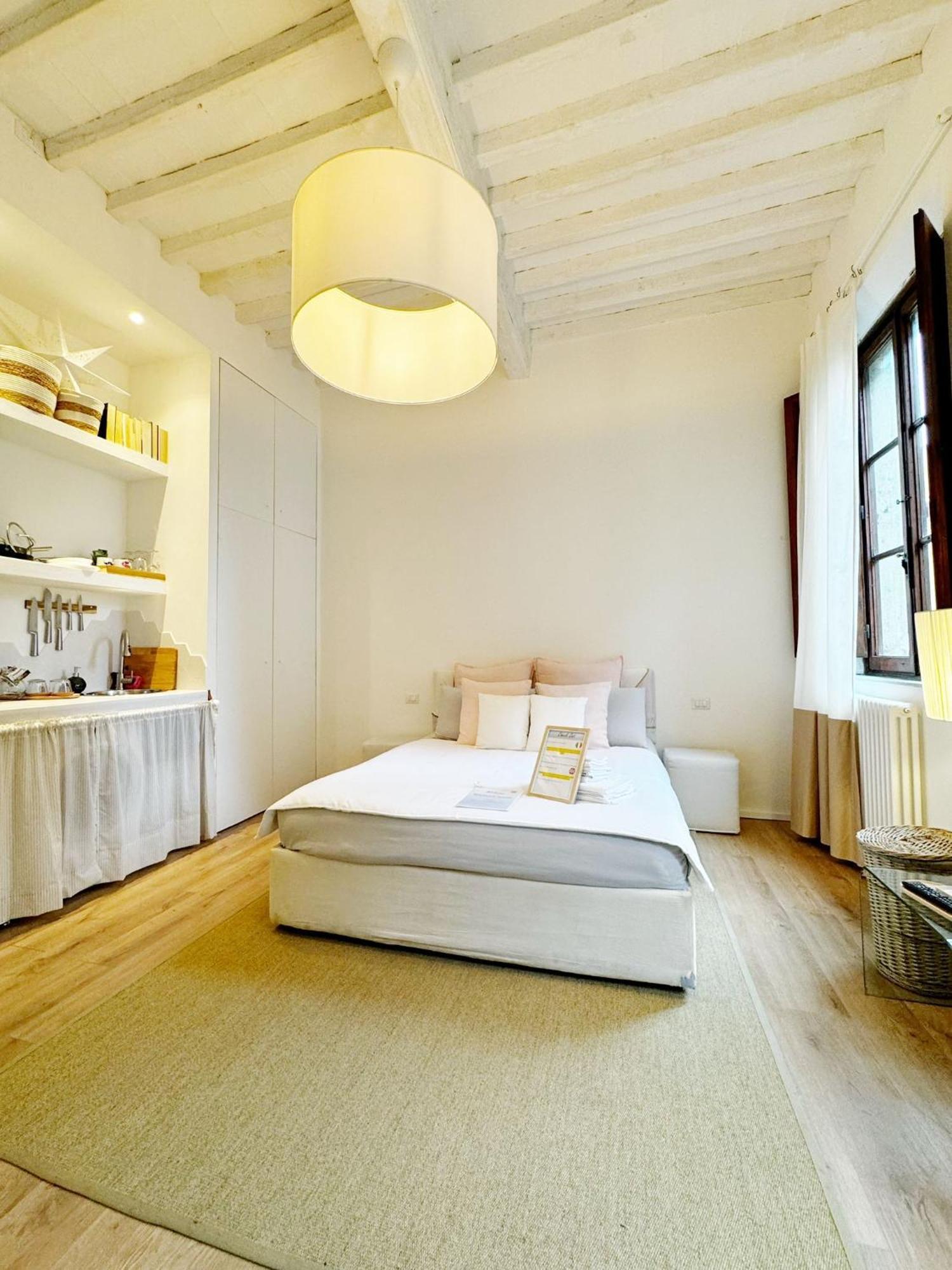Boutique Room - Centro Storico 20 Min Da Firenze 恩波利 外观 照片