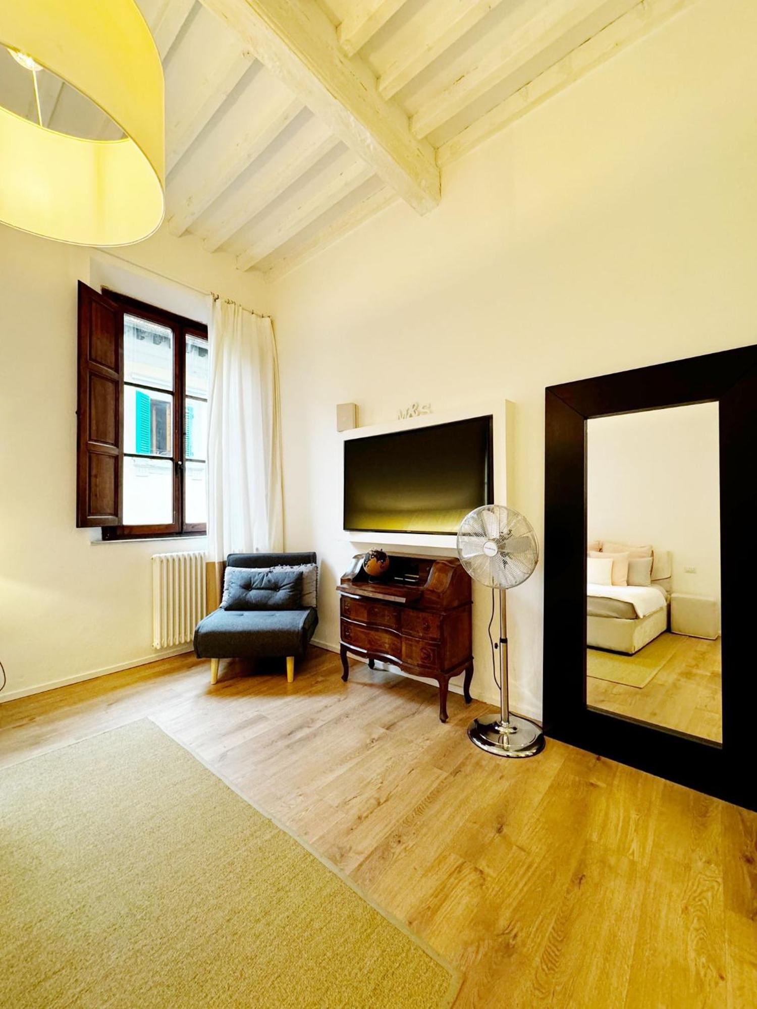 Boutique Room - Centro Storico 20 Min Da Firenze 恩波利 外观 照片