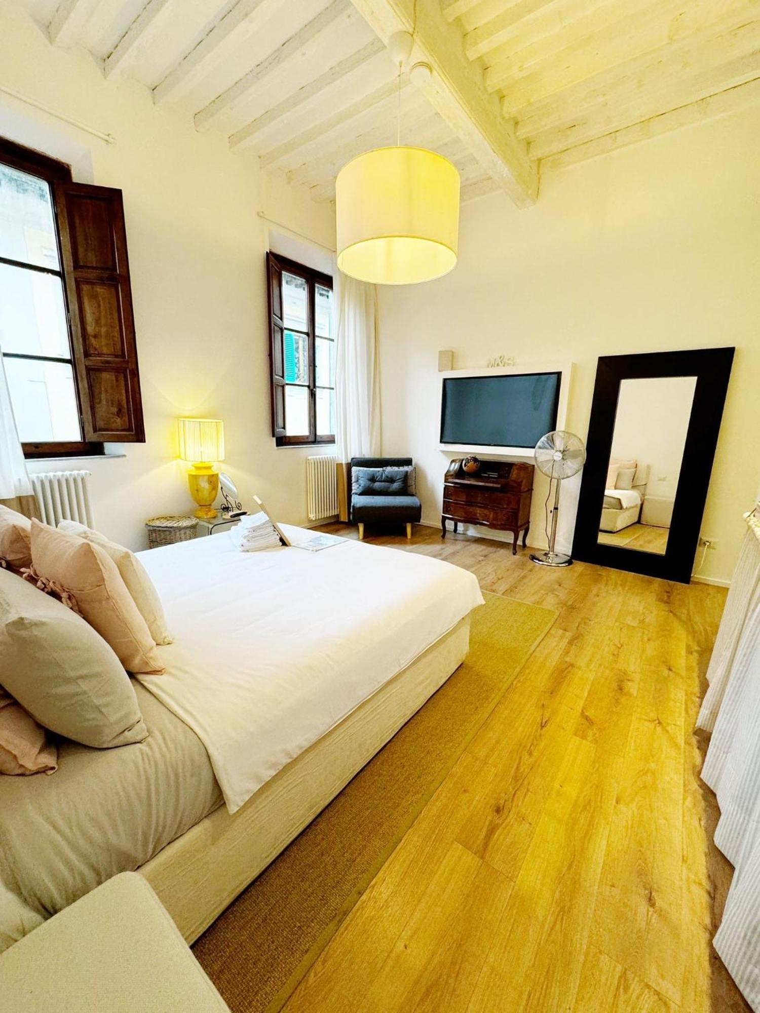 Boutique Room - Centro Storico 20 Min Da Firenze 恩波利 外观 照片