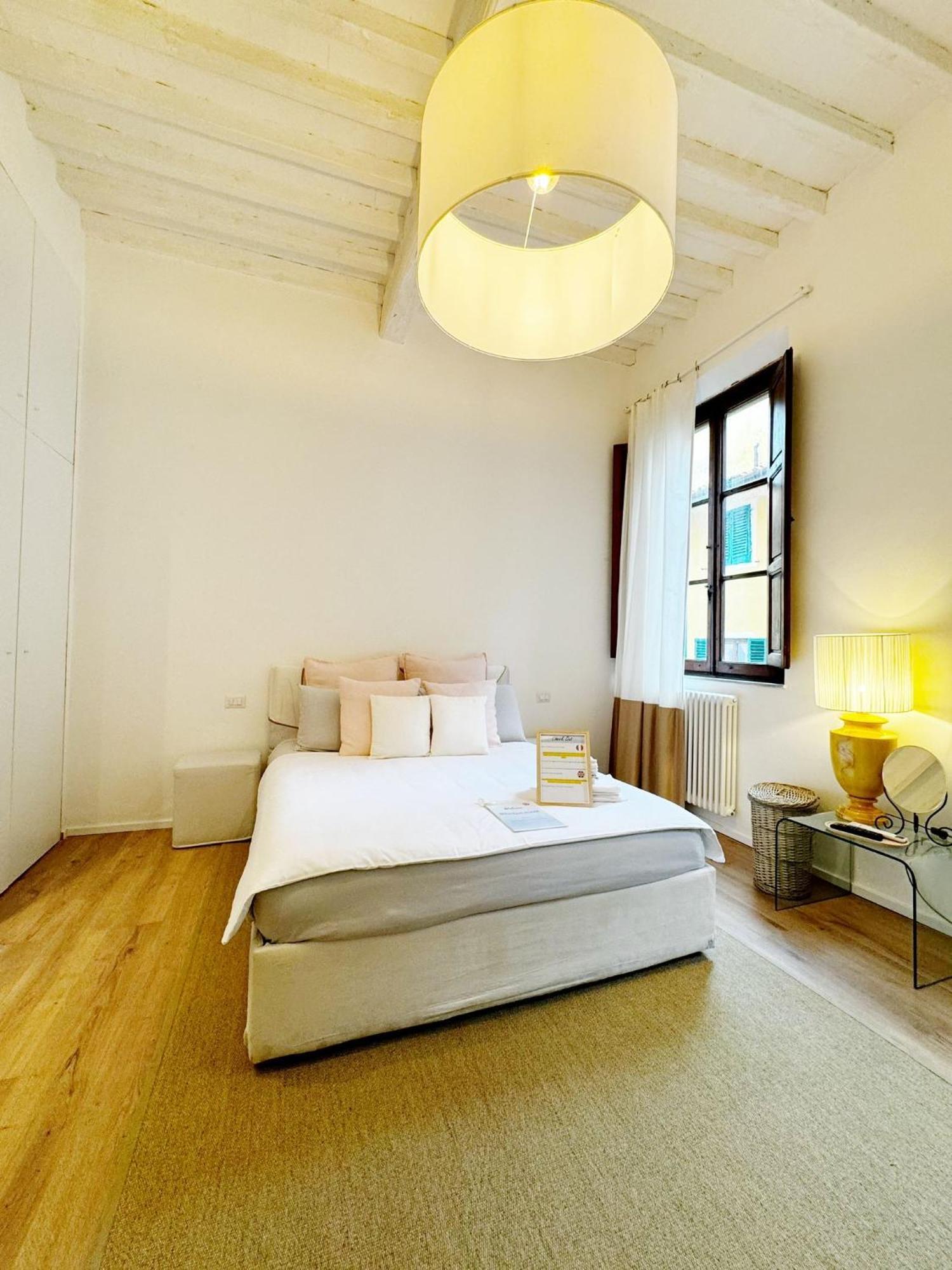 Boutique Room - Centro Storico 20 Min Da Firenze 恩波利 外观 照片